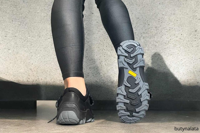 Buty trekkingowe niskie Krisbut 5648 skórzane czarne do kostki