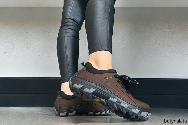 Skórzane buty trekkingowe niskie Krisbut 5648 brąz skórzane do kostki