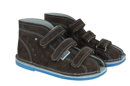 Adamki kapcie profilaktyczne brąz błękit dla chłopca